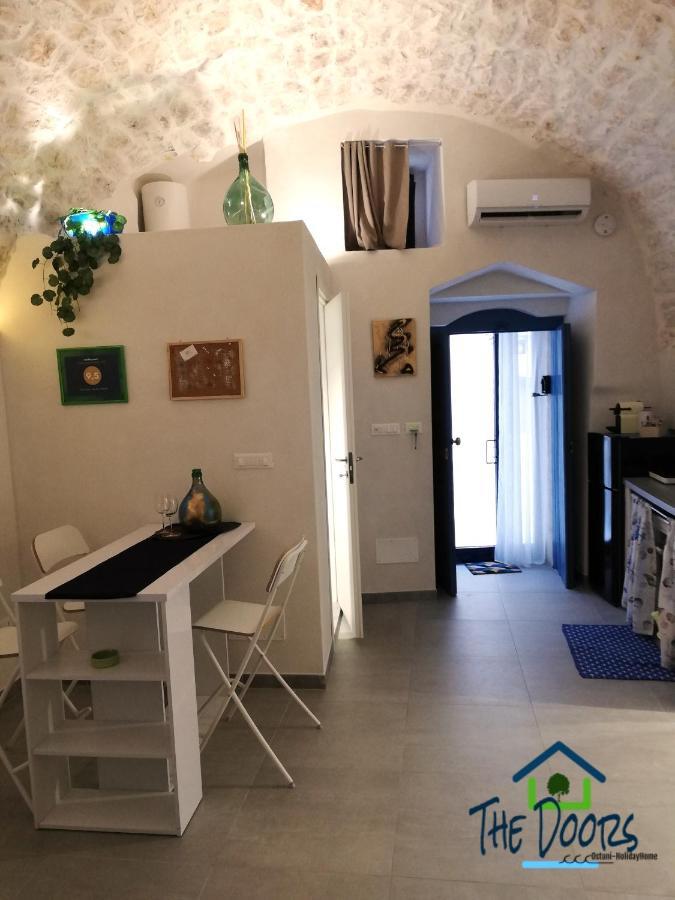 Апартаменты The Doors, Apulia, Остуни Экстерьер фото